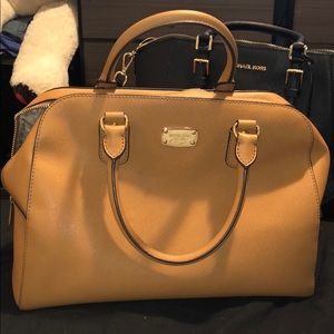 🔴SOLD🔴 Michael Kors handbag